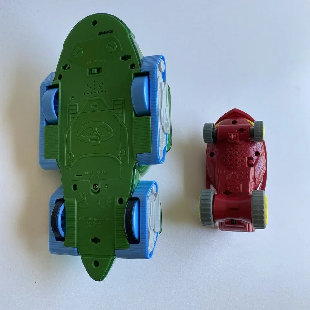 PJ Masks GEKKO OWLETTE LIGHT UP RACER Motorized Vehicle with Light & Sounds Toy
